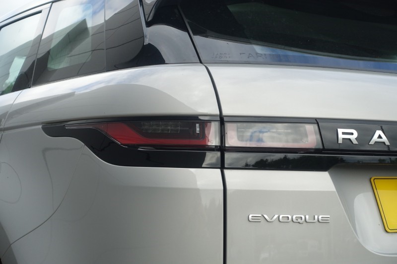 2021 (21) LAND ROVER RANGE ROVER EVOQUE 2.0 D165 S 5dr Auto 5509715