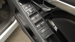 2021 (21) LAND ROVER RANGE ROVER EVOQUE 2.0 D165 S 5dr Auto 5509740
