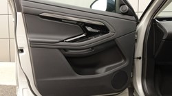2021 (21) LAND ROVER RANGE ROVER EVOQUE 2.0 D165 S 5dr Auto 5509748
