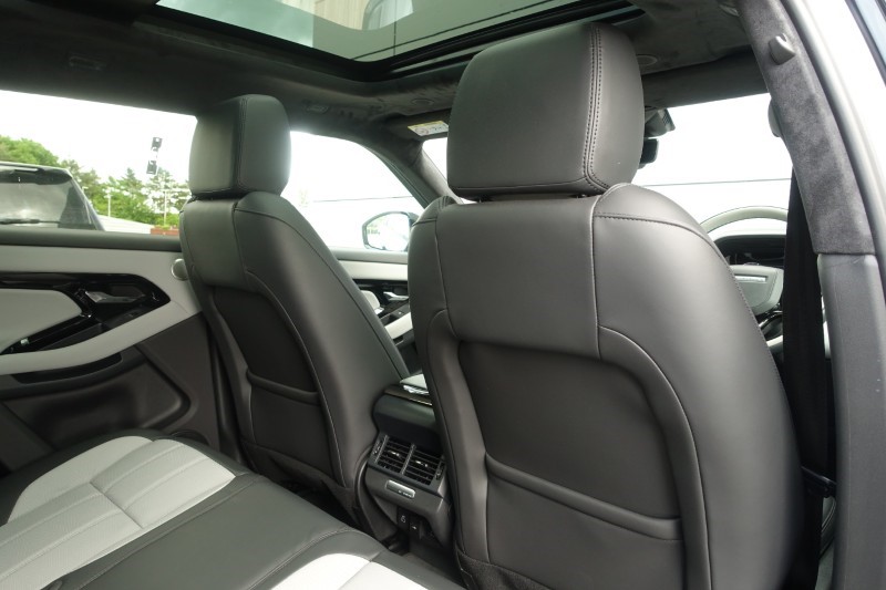 2025 (74) LAND ROVER RANGE ROVER EVOQUE 2.0 D200 Autobiography 5dr Auto [Revised] 5497985