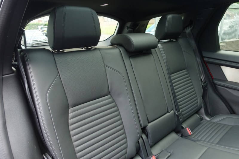 2024 (74) LAND ROVER DISCOVERY SPORT 2.0 D200 Dynamic HSE 5dr Auto [7 Seat] 5498777