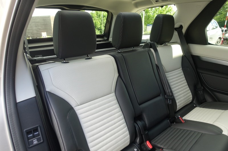 2025 (74) LAND ROVER DISCOVERY 3.0 D350 Dynamic HSE 5dr Auto 5489660