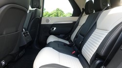 2025 (74) LAND ROVER DISCOVERY 3.0 D350 Dynamic HSE 5dr Auto 5489600
