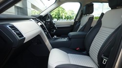 2025 (74) LAND ROVER DISCOVERY 3.0 D350 Dynamic HSE 5dr Auto 5489599