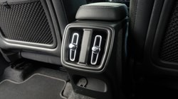 2020 (70) VOLVO XC40 2.0 B4P R DESIGN Pro 5dr Auto 5490814