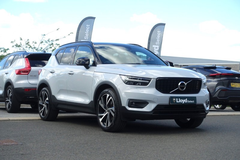 2020 (70) VOLVO XC40 2.0 B4P R DESIGN Pro 5dr Auto
