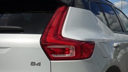 2020 (70) VOLVO XC40 2.0 B4P R DESIGN Pro 5dr Auto 5490822