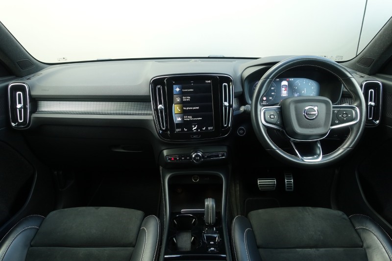 2020 (70) VOLVO XC40 2.0 B4P R DESIGN Pro 5dr Auto 5490806