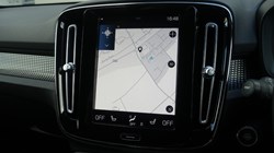 2020 (70) VOLVO XC40 2.0 B4P R DESIGN Pro 5dr Auto 5490808