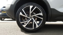 2020 (70) VOLVO XC40 2.0 B4P R DESIGN Pro 5dr Auto 5490821