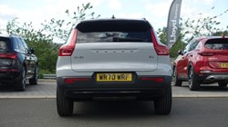 2020 (70) VOLVO XC40 2.0 B4P R DESIGN Pro 5dr Auto 5490803