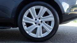 2024 (24) LAND ROVER RANGE ROVER 3.0 D300 HSE 4dr Auto 5449951