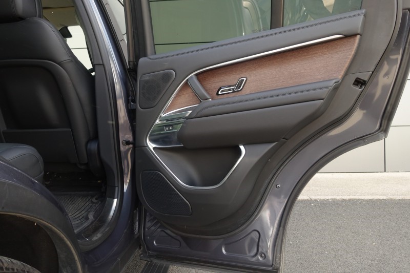 2024 (24) LAND ROVER RANGE ROVER 3.0 D300 HSE 4dr Auto 5449986