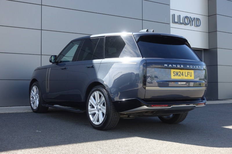 2024 (24) LAND ROVER RANGE ROVER 3.0 D300 HSE 4dr Auto