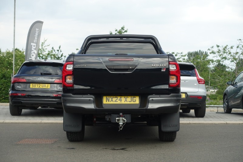 2024 (24) TOYOTA COMMERCIAL HILUX GR Sport D/Cab Pick Up 2.8 D-4D Auto 5537543