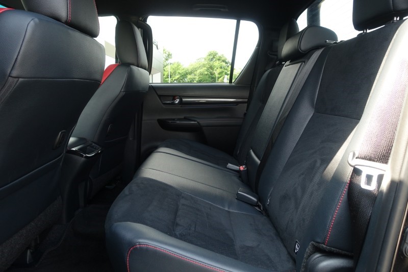 2024 (24) TOYOTA COMMERCIAL HILUX GR Sport D/Cab Pick Up 2.8 D-4D Auto 5537541