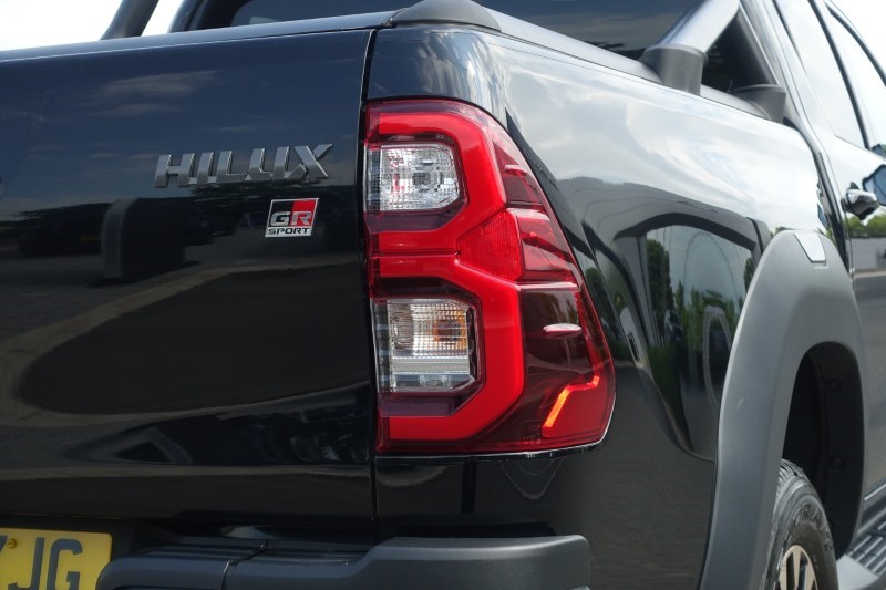 2024 (24) TOYOTA COMMERCIAL HILUX GR Sport D/Cab Pick Up 2.8 D-4D Auto 5537566