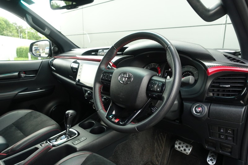 2024 (24) TOYOTA COMMERCIAL HILUX GR Sport D/Cab Pick Up 2.8 D-4D Auto 5537592