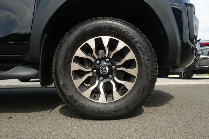 2024 (24) TOYOTA COMMERCIAL HILUX GR Sport D/Cab Pick Up 2.8 D-4D Auto 5537545