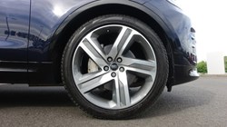 2023 (23) LAND ROVER DISCOVERY 3.0 D300 R-Dynamic HSE 5dr Auto 5527065