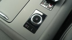 2023 (23) LAND ROVER DISCOVERY 3.0 D300 R-Dynamic HSE 5dr Auto 5527103