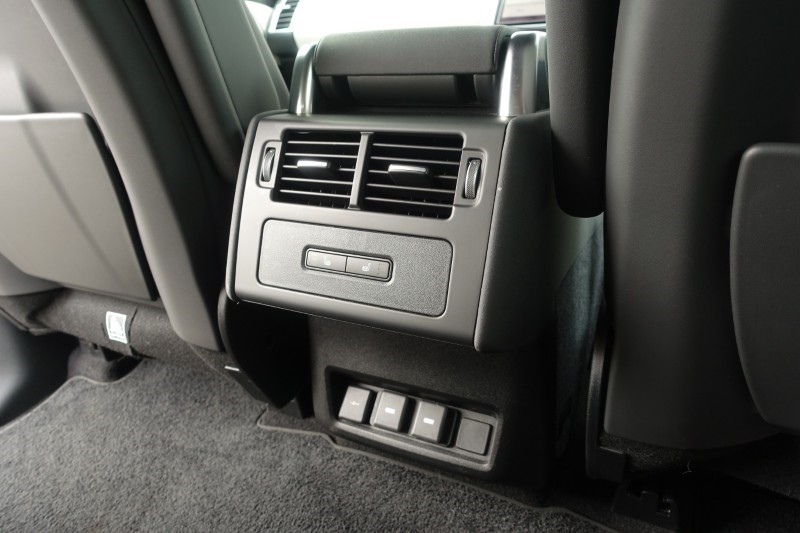 2023 (23) LAND ROVER DISCOVERY 3.0 D300 R-Dynamic HSE 5dr Auto 5527075