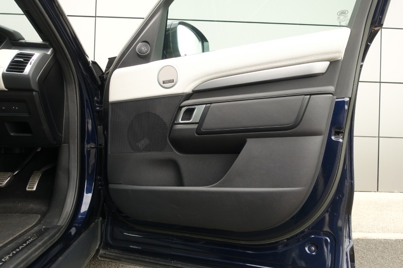 2023 (23) LAND ROVER DISCOVERY 3.0 D300 R-Dynamic HSE 5dr Auto 5527108