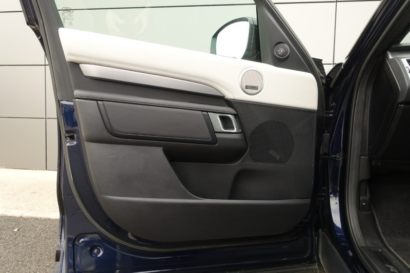 2023 (23) LAND ROVER DISCOVERY 3.0 D300 R-Dynamic HSE 5dr Auto 5527119