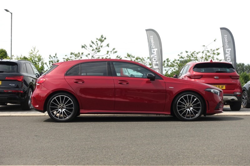 2021 (21) MERCEDES-BENZ A CLASS A200 Exclusive Edition 5dr Auto 5510536