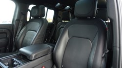 2024 (24) LAND ROVER DEFENDER 3.0 D300 X-Dynamic HSE 110 5dr Auto 5490560