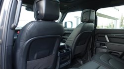 2024 (24) LAND ROVER DEFENDER 3.0 D300 X-Dynamic HSE 110 5dr Auto 5490555