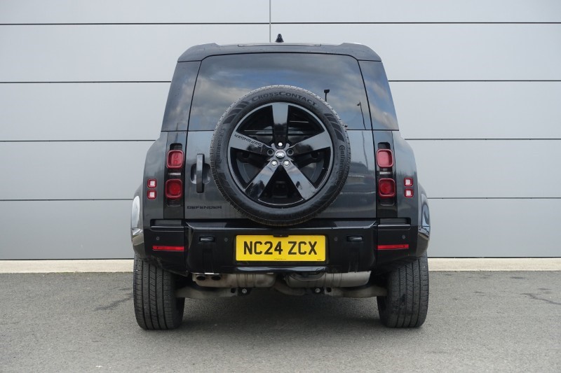 2024 (24) LAND ROVER DEFENDER 3.0 D300 X-Dynamic HSE 110 5dr Auto 5490502