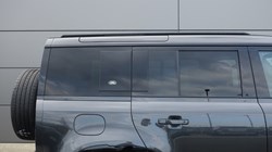 2024 (24) LAND ROVER DEFENDER 3.0 D300 X-Dynamic HSE 110 5dr Auto 5490521
