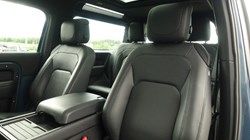2022 (22) LAND ROVER DEFENDER 3.0 D250 HSE 90 3dr Auto 5527581