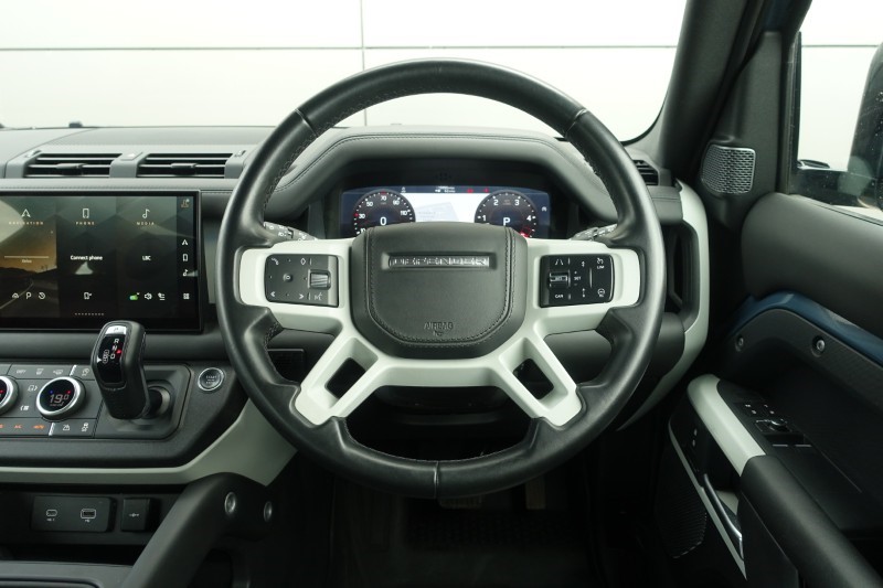 2022 (22) LAND ROVER DEFENDER 3.0 D250 HSE 90 3dr Auto 5527539