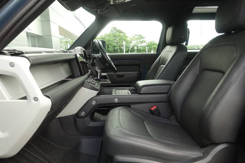 2022 (22) LAND ROVER DEFENDER 3.0 D250 HSE 90 3dr Auto 5527527