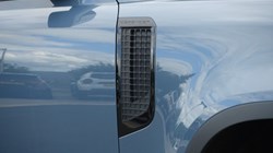 2022 (22) LAND ROVER DEFENDER 3.0 D250 HSE 90 3dr Auto 5527544