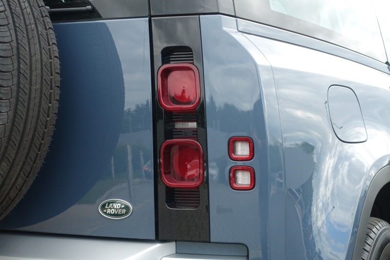 2022 (22) LAND ROVER DEFENDER 3.0 D250 HSE 90 3dr Auto 5527549