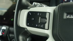2022 (22) LAND ROVER DEFENDER 3.0 D250 HSE 90 3dr Auto 5527560
