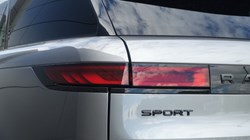 2022 (72) LAND ROVER RANGE ROVER SPORT 3.0 D300 Dynamic SE 5dr Auto 5518847