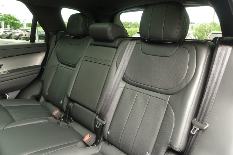 2022 (72) LAND ROVER RANGE ROVER SPORT 3.0 D300 Dynamic SE 5dr Auto 5518901