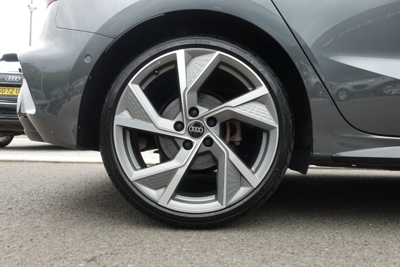 2024 (24) AUDI A3 35 TFSI Black Edition 5dr S Tronic 5515474