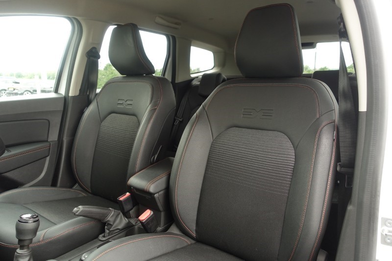 2023 (23) DACIA DUSTER 1.5 Blue dCi Extreme SE 5dr 4X4 5520140