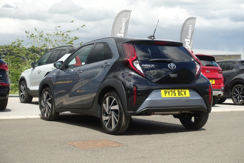 2025 (75) TOYOTA AYGO X 1.0 VVT-i Edge 5dr Auto 5491455
