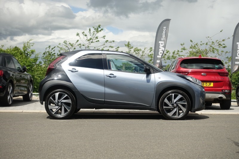 2025 (75) TOYOTA AYGO X 1.0 VVT-i Edge 5dr Auto 5491458