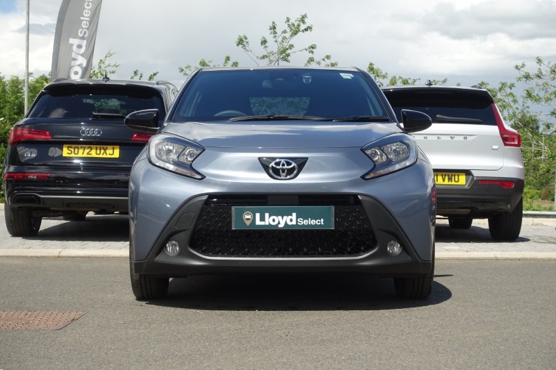 2025 (75) TOYOTA AYGO X 1.0 VVT-i Edge 5dr Auto 5491460