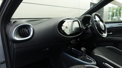 2025 (75) TOYOTA AYGO X 1.0 VVT-i Edge 5dr Auto 5491501