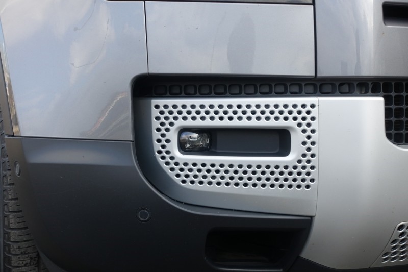 2023 (23) LAND ROVER COMMERCIAL DEFENDER 3.0 D250 Hard Top SE Auto 5504458