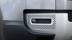 2023 (23) LAND ROVER COMMERCIAL DEFENDER 3.0 D250 Hard Top SE Auto 5504458