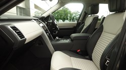 2025 (25) LAND ROVER DISCOVERY 3.0 D350 Dynamic HSE 5dr Auto 5558812